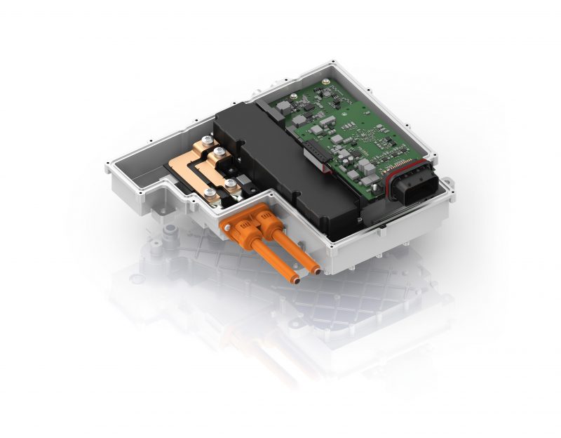 Auto elettriche: componenti ZF a 800 V per veicoli elettrici