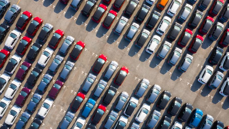 Vendite auto: il 2023 verso una conclusione positiva, ma ancora lontana dai livelli del 2019