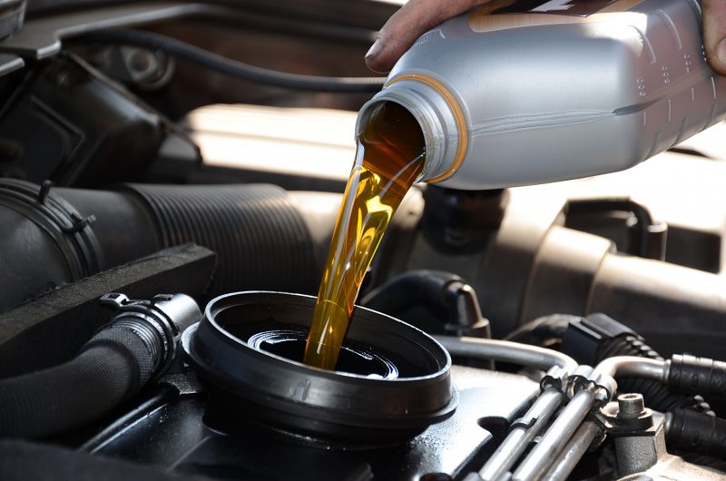 Olio motore a bassa resistenza