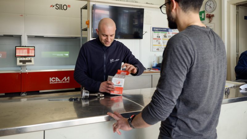 Magazzini verticali SILO² di ICAM per la distribuzione alla Alberto Drusi