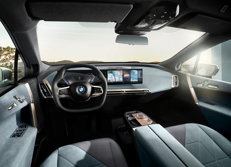 Tecnologia Continental a bordo della nuova elettrica BMW iX