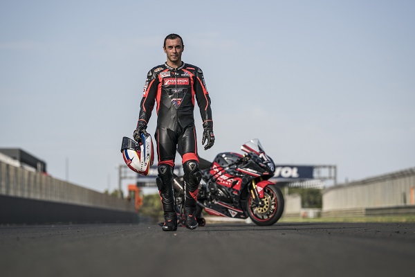 Moto: Champion lancia la nuova gamma di lubrificanti e prodotti manutenzione