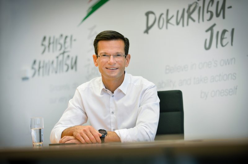 Presente e futuro di NGK: l’intervista al CEO Damien Germès