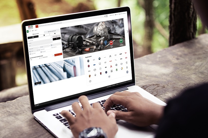 NGK SPARK PLUG aggiorna il catalogo online Part Finder per le applicazioni 4 ruote