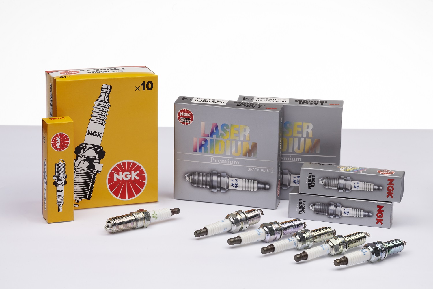Candela di accensione NGK - CMR6H