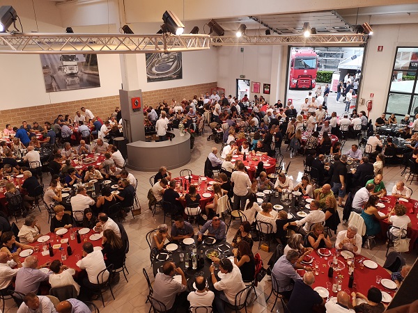 Dal Nord al Sud, successo per il Renault Trucks Italian Tour