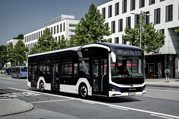 MAN si prepara alla produzione di autobus elettrici