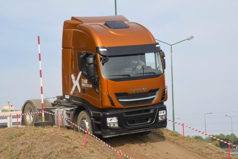 IVECO presenta la gamma Stralis X-Way ad allestitori e clienti con una giornata dedicata
