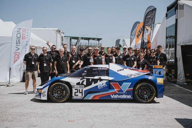 Valvoline a Misano con i distributori europei per la gara del Motorsport GT4