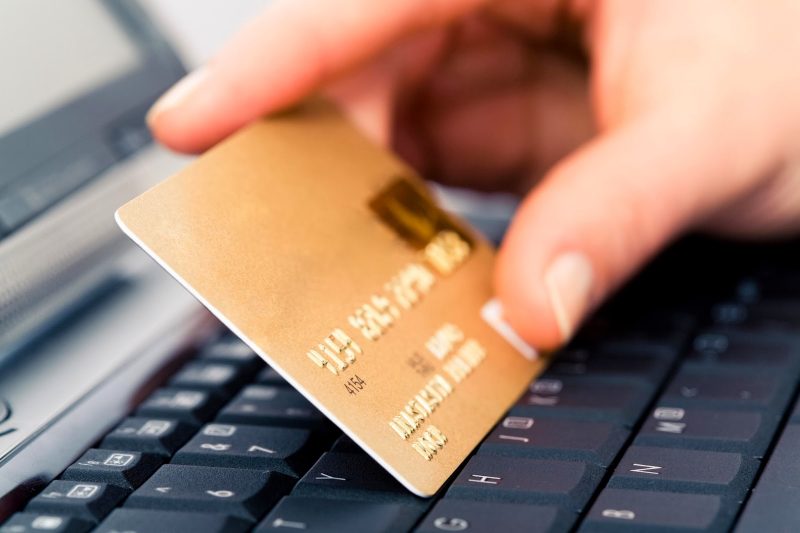 Dilaga il “phishing” assicurativo, sempre più polizze false online